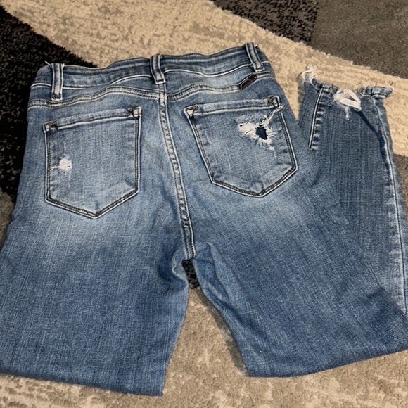 KanCan Signature Size 27 Jeans - Picture 4 of 9